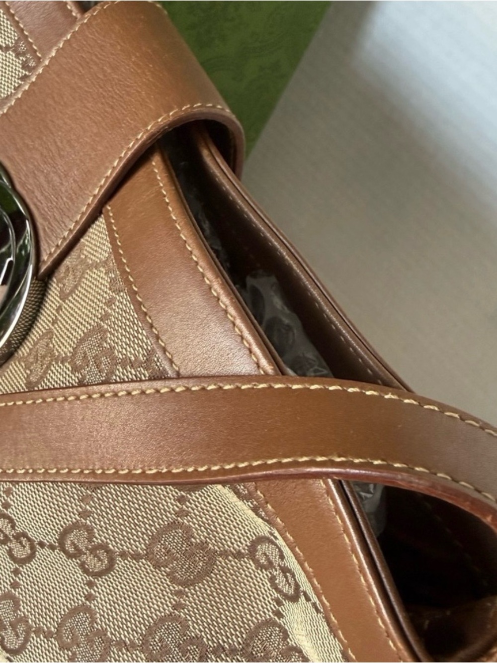 Gucci Brown GG Canvas Shoulder Bag with Green and Red Web Stripe - Picture 10 of 13